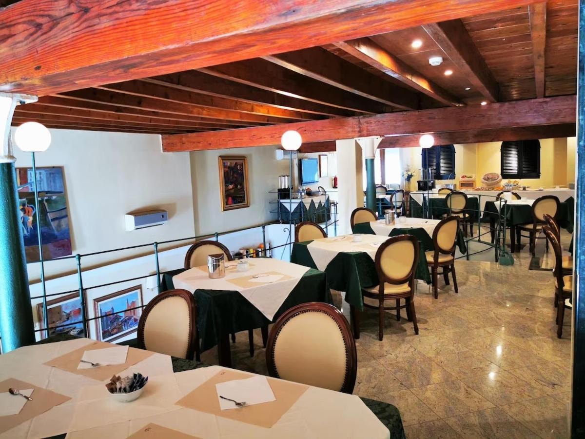 Hotel Hieracon Carloforte Kültér fotó
